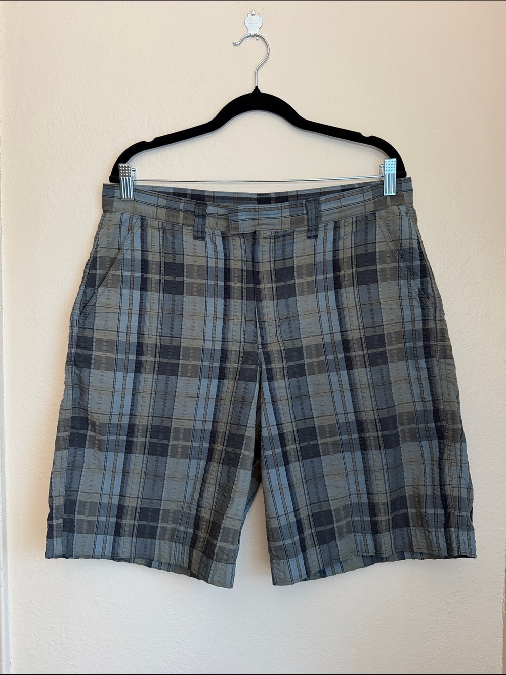 Patagonia Men’s Casual Organic Cotton Plaid Shorts in Blue and Gray Size 32